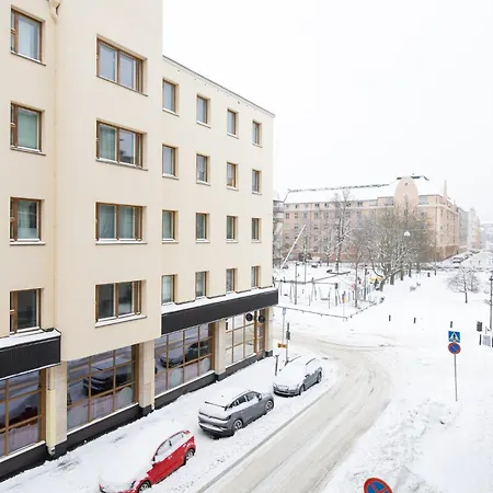 Private Flat, Balcony & Spacious Bathroom, Seamless Check In Daire *