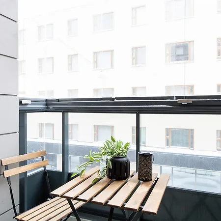 Huoneisto Private Flat, Balcony & Spacious Bathroom, Seamless Check In Helsinki